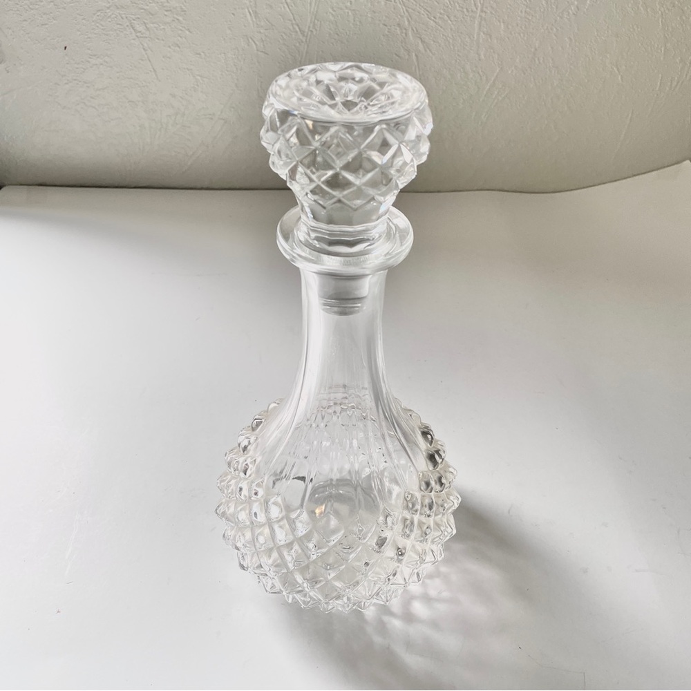 MCM VINTAGE Diamond Point Cut Glass Liquor Pineapple Decanter Bottle Stopper
